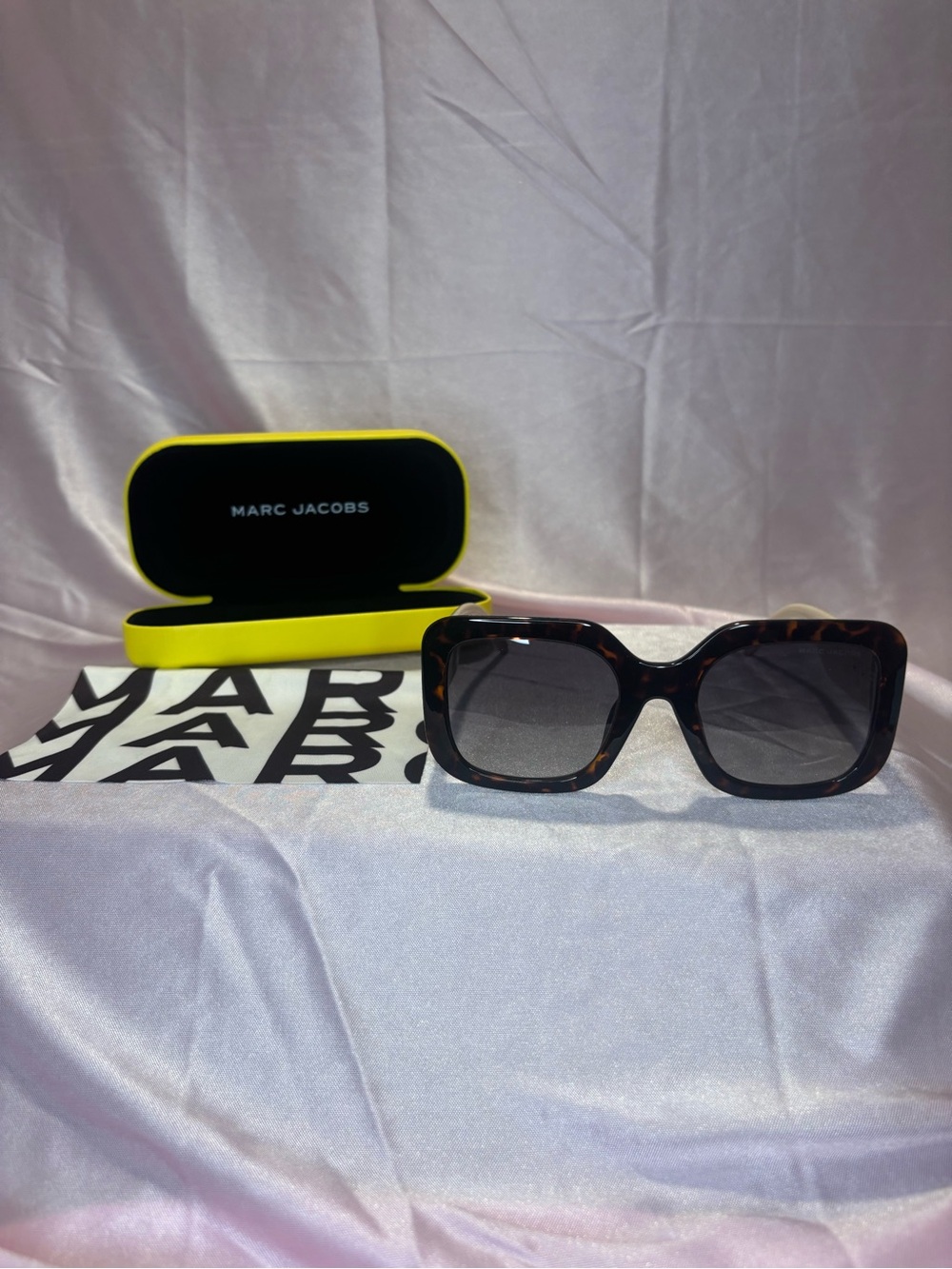 Marc Jacobs Tortoiseshell Square Sunglasses with Dark Lenses